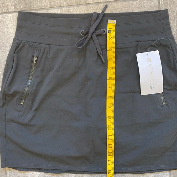 Athleta Trekkie North Skort - Charcoal - Picture 11 of 12